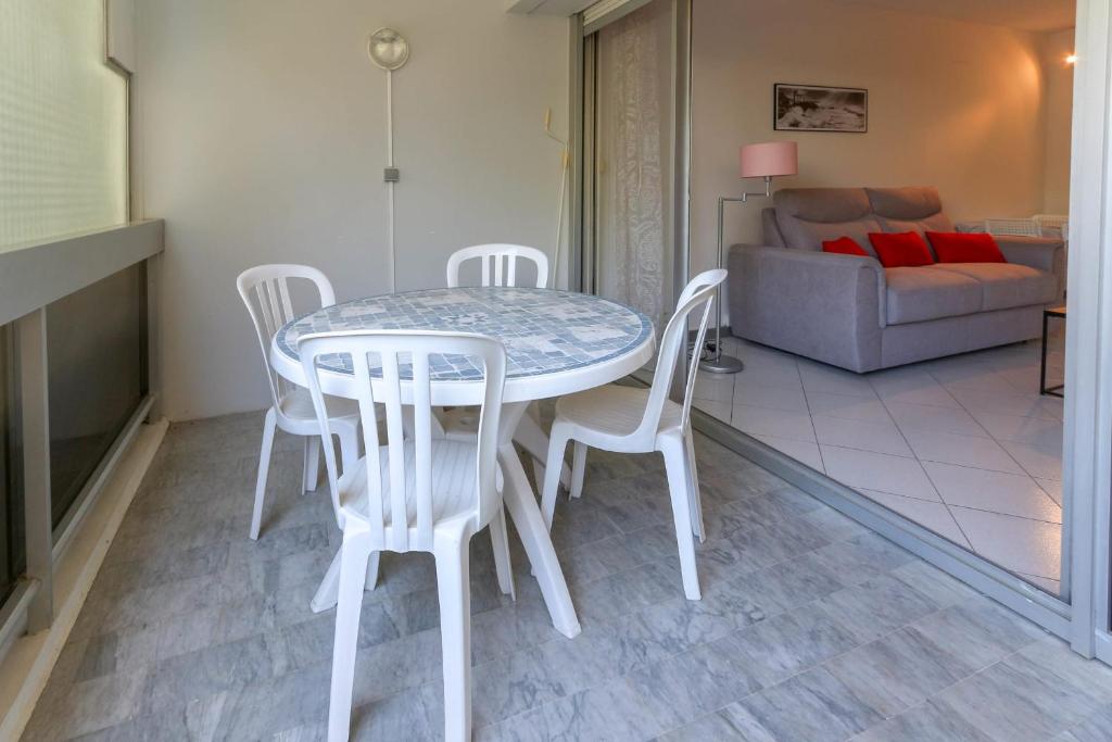 Studio in Antibes with AC Terrace & Pool - BENAKEY - 4