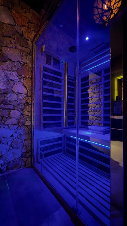 PRIVATE ROOM & SPA avec Jacuzzi privatif - 5