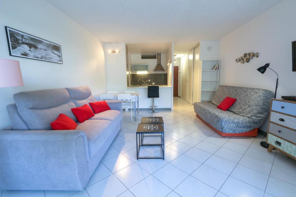 Studio in Antibes with AC Terrace & Pool - BENAKEY - 2