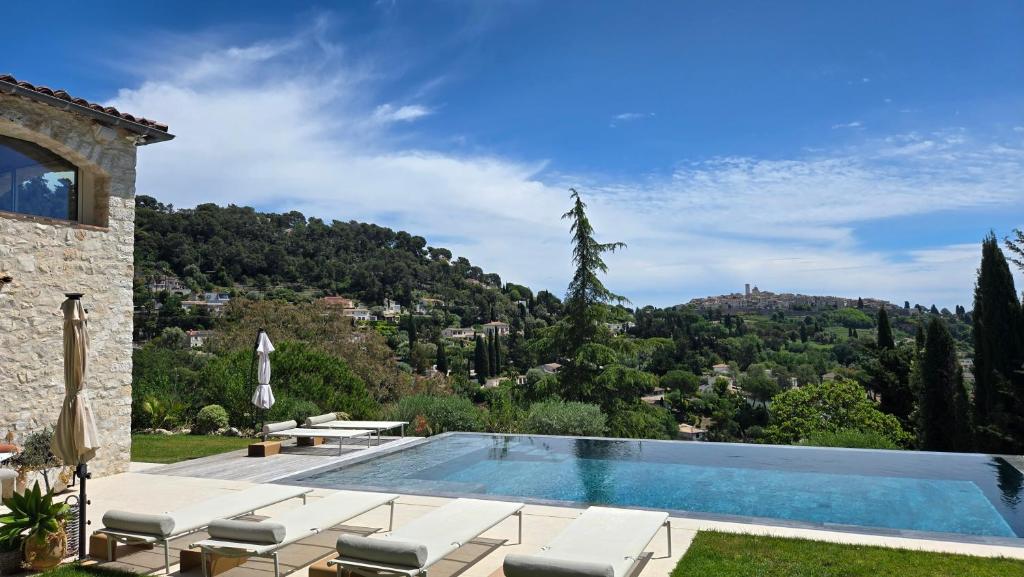 Ideal BnB, Luxury Apartments - 2