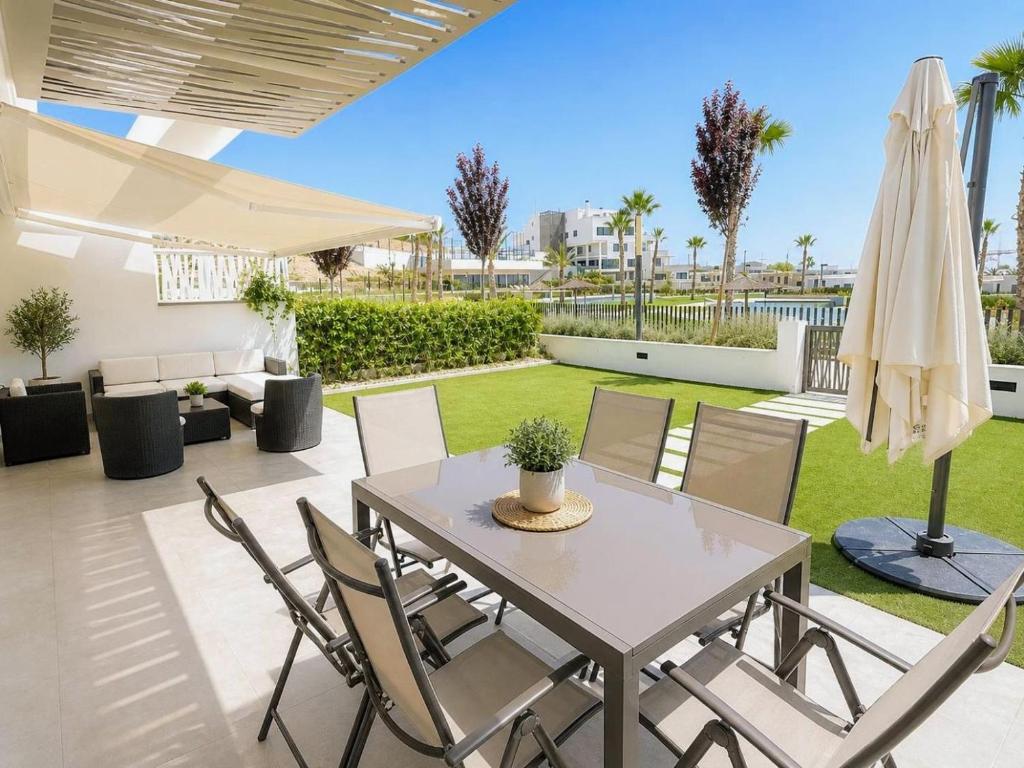 Exclusivo bajo con jardín en Seascape Finestrat - 2
