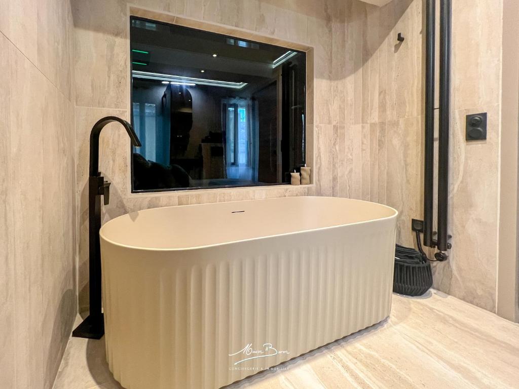 Studio Suite de Luxe au Cœur de Sanary-sur-mer - 4