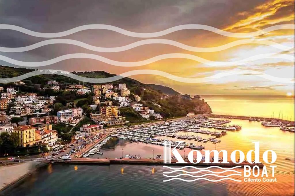 Komodo Rooms - 1