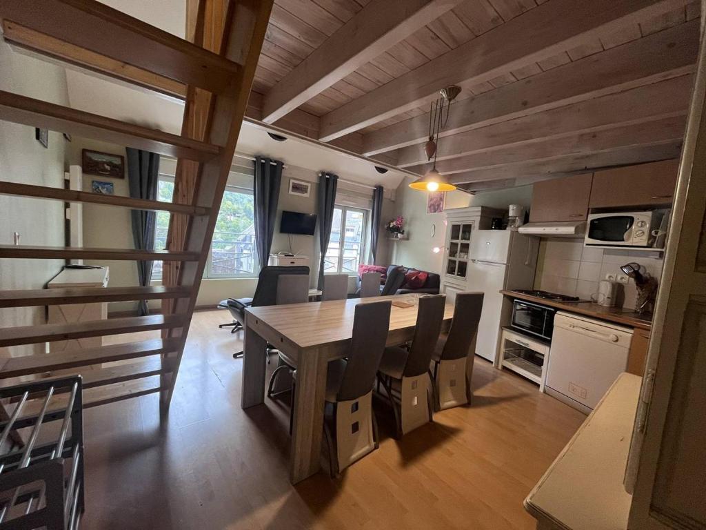 À deux pas des télécabines, appartement confortable avec parking et 2 chambres - FR-1-812-26 - 5
