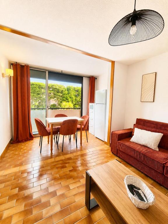 T2 confort - Plage 5 min à pied - 6 pers - Parking & Piscine - 5