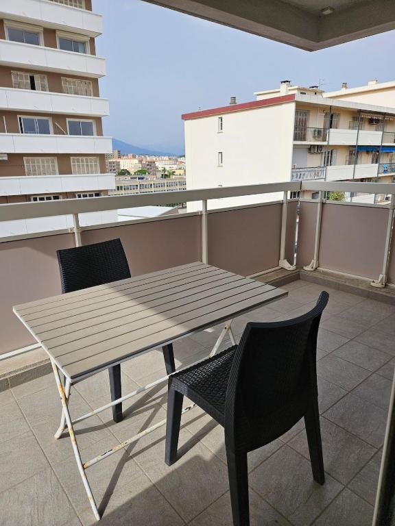 Grand studio climatisé Ajaccio - 4