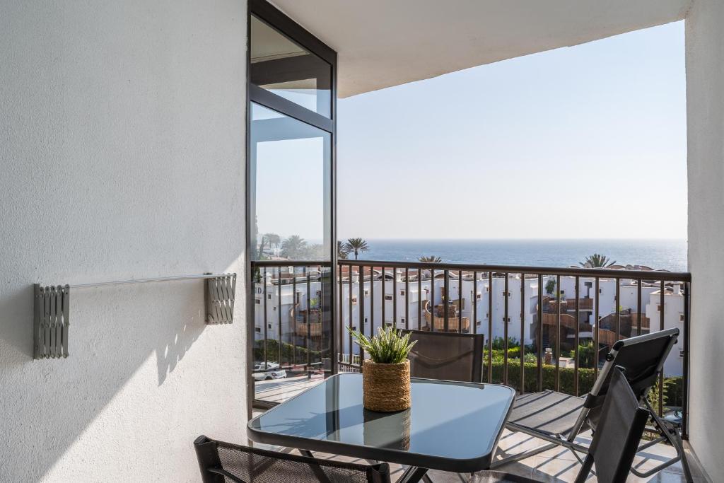 RT-Apartamentos Guinea — Hotel rooms in Playa del Ingles, Canary Islands