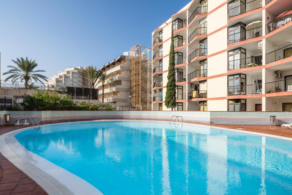 RT-Apartamentos Guinea — Swimming pool in Playa del Ingles, Canary Islands