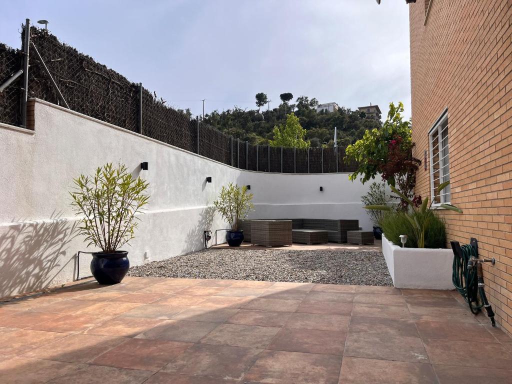 4-Bedroom Apartment with Private Garden in Tossa de Mar - 1