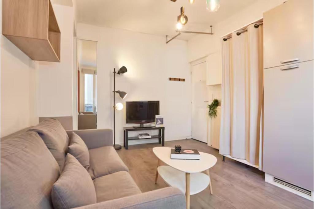 Charming Apartment Heart of Paris Montparnasse - 3