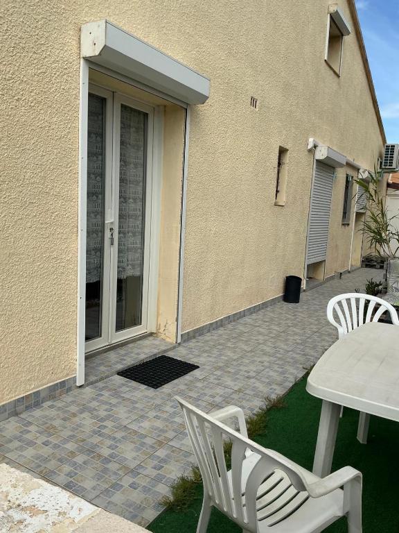 Studio 170m Plage de Sable, Clim & Parking - 3