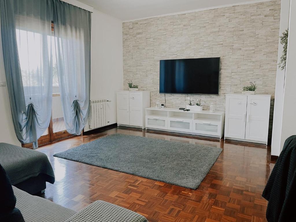 My Roman Dream -123m2 - Parcheggio Gratuito - Metro B - 1