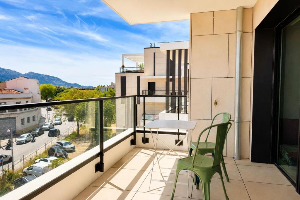Appart standing avec terrasse et parking - Prado - 2