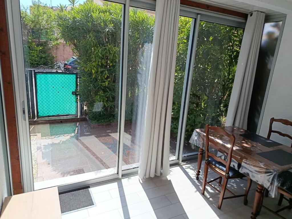 Très beau studio refait à neuf à Saint Aygulf! - 3