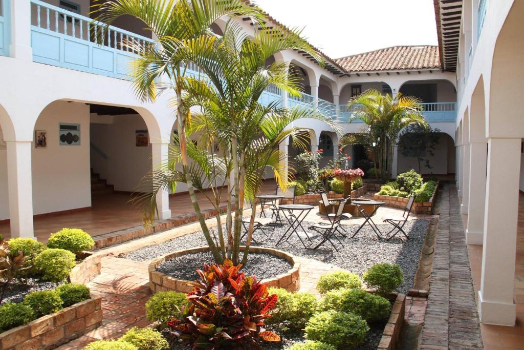 Hotel Aqua Vitae - 2