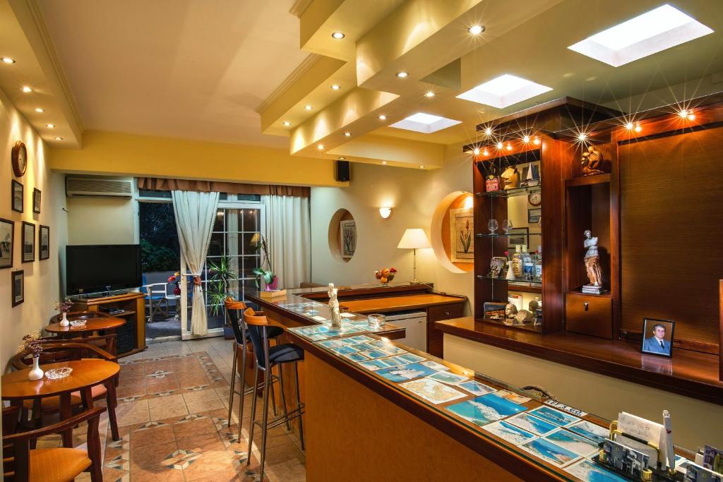 Hotel Dionysis Studios photo