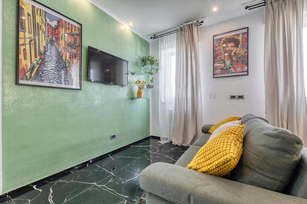 Black Pop Apartment by DiffeRent - 5
