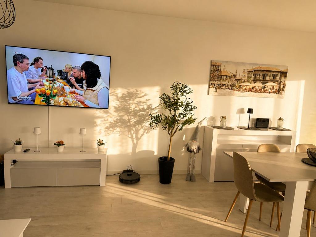 Casa Schöni - Exklusive Ferienwohnung mit Poolblick in Lazise - 5