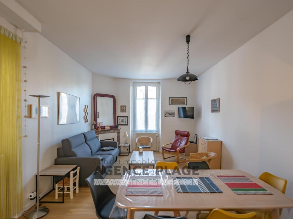Maison 2 Chambres aux Sables-d'Olonne, à 100m de la Plage et du Marché Arago - FR-1-197-586 - 1