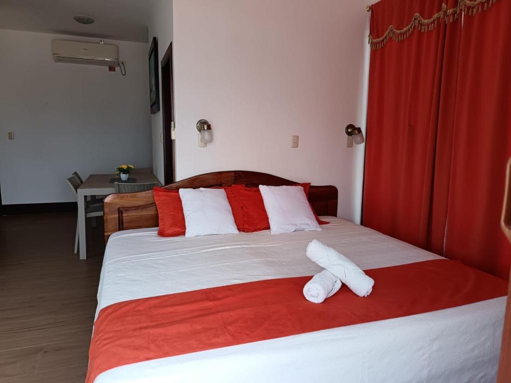 Vami's House Suites - 4