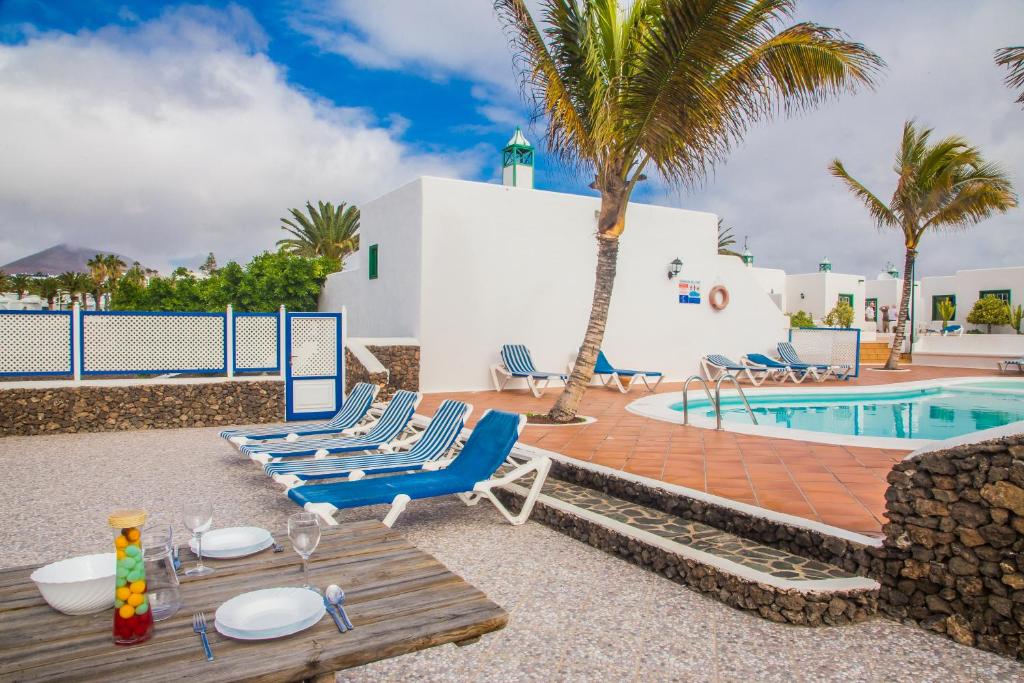 Apartamentos Sal y Mar - 2