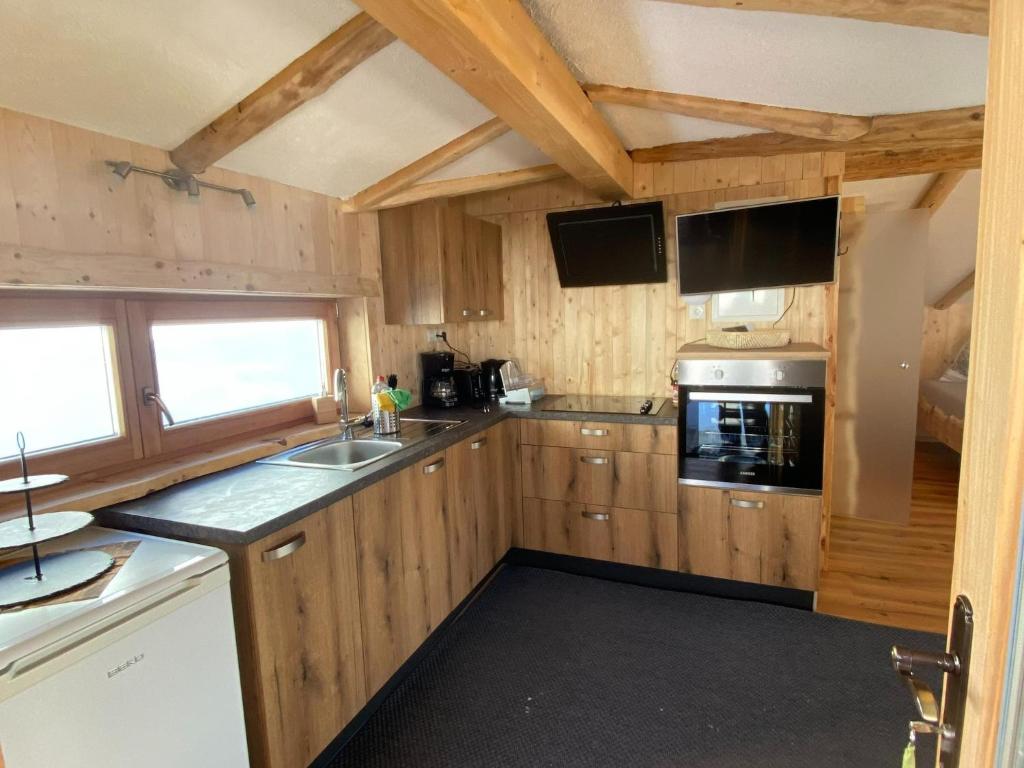 Chalet in Zillertal near Hochzillertal Ski Area - 3