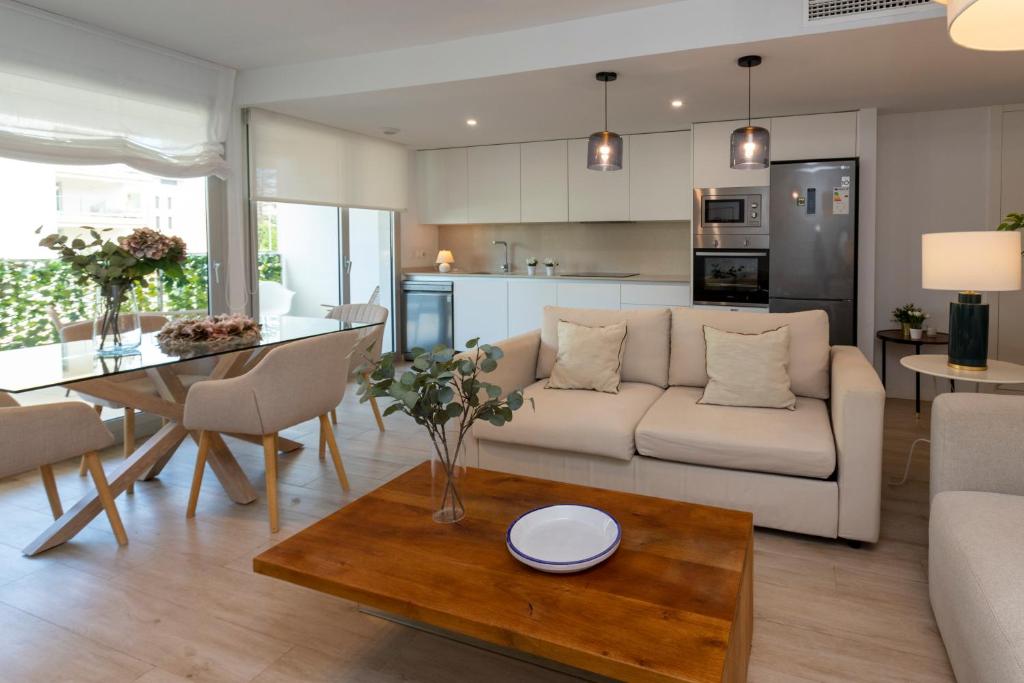 Marina Real II, fabuloso apartamento by Bookindenia - 5
