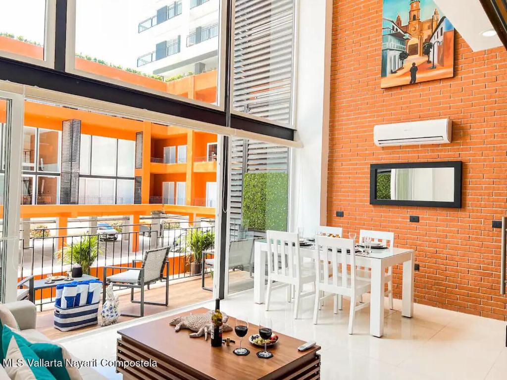 Modern condo loft in Zoho Skies with a roof pool - 1