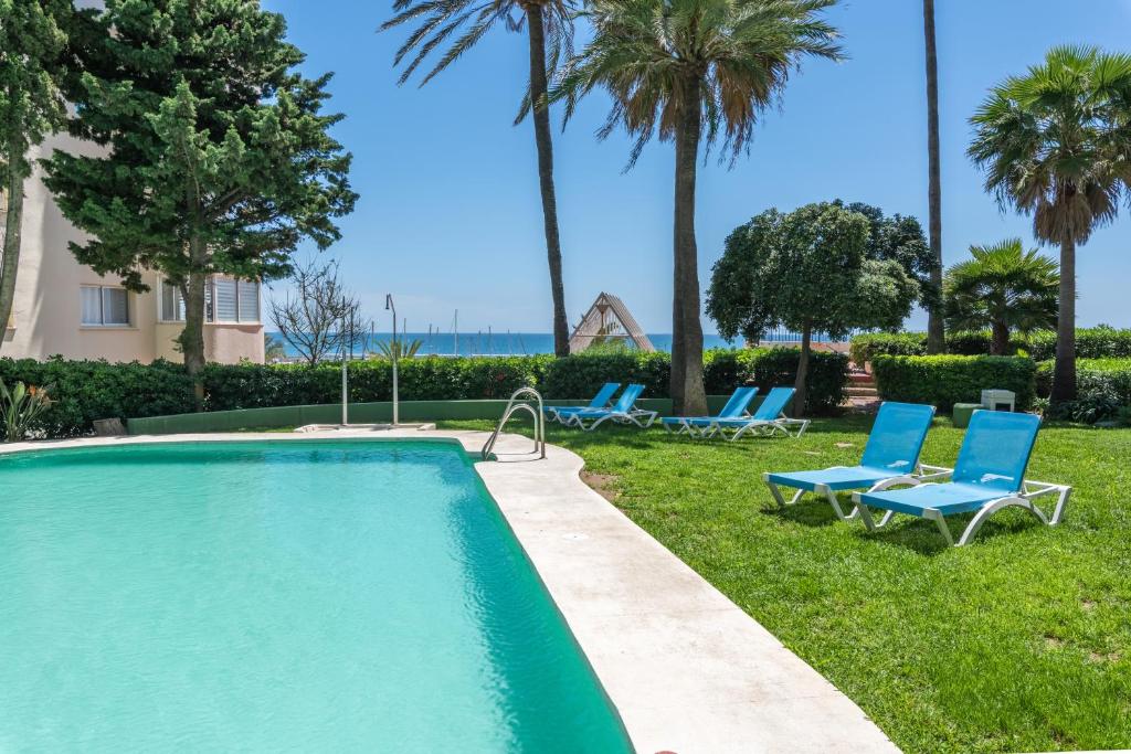 Apartment with Terrace and Pools in the Port - 1