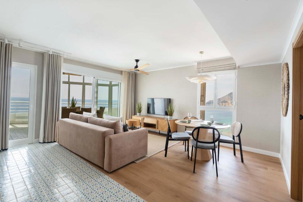 NEW SEAVIEW & SKY APARTMENT Playa De Oro 13rd floor con Parking - 3