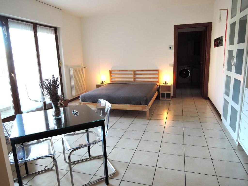 Charming studio apartment with free parking - 1