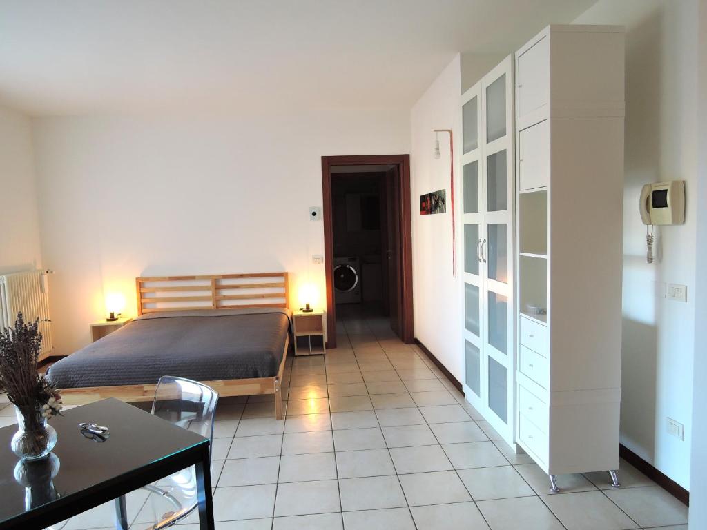 Charming studio apartment with free parking - 2