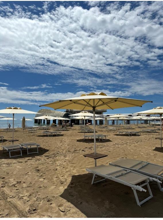 AppArt 21 artistic beach apartment - 2