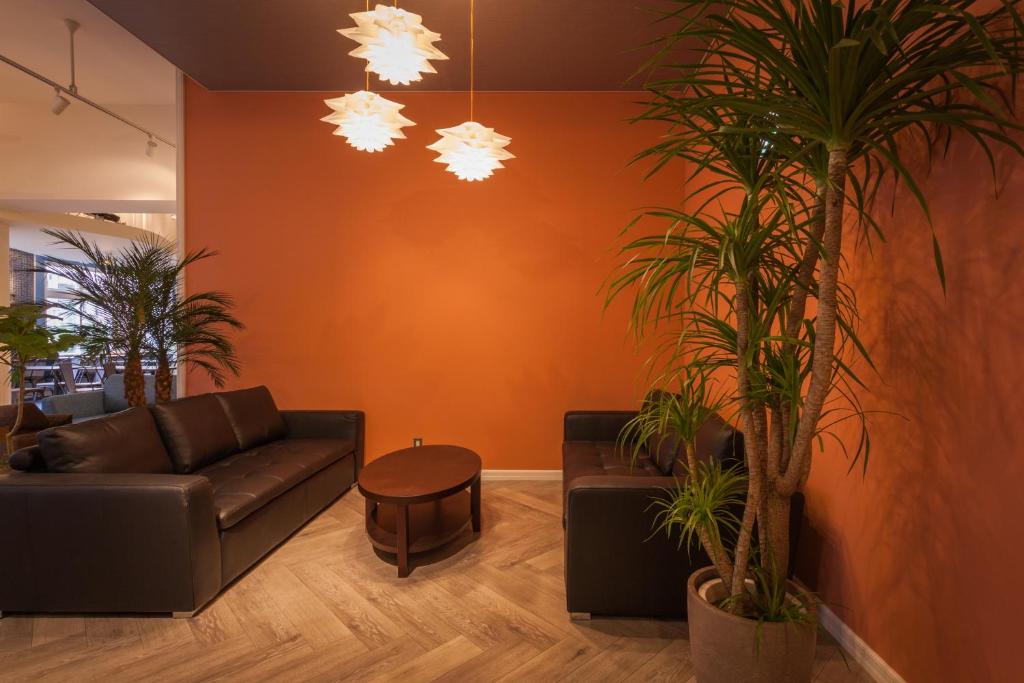 Shared lounge/TV area