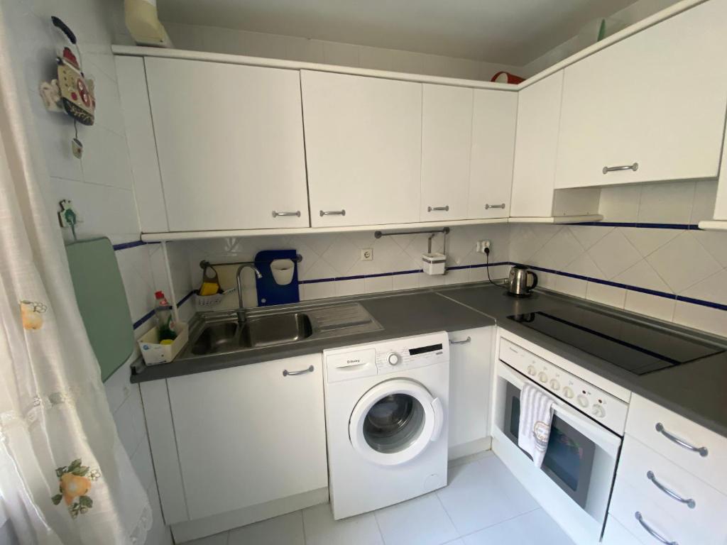 Apartamento céntrico junto al mar con parking - 4