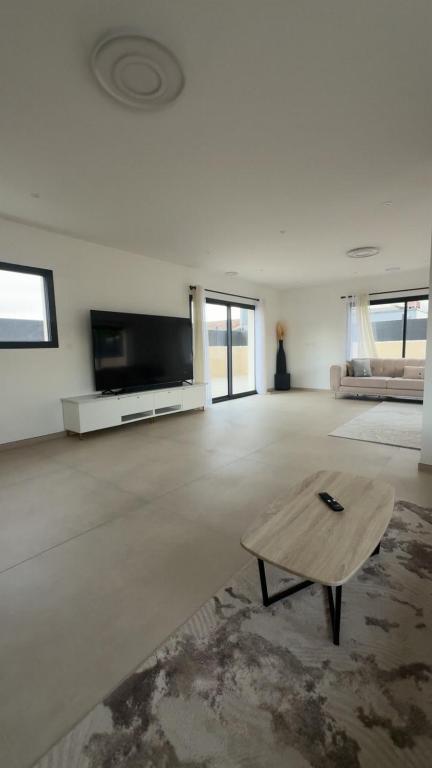 Villa - 5