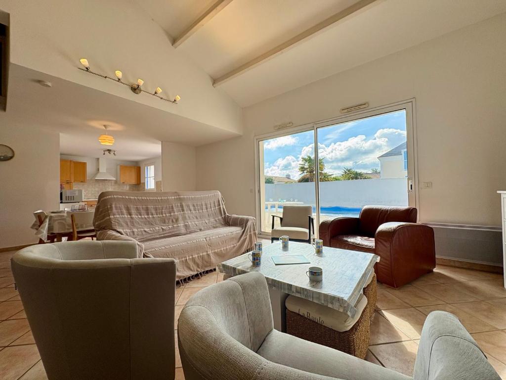 Maison avec piscine privée - 8 pers. - FR-1-323-618 - 2