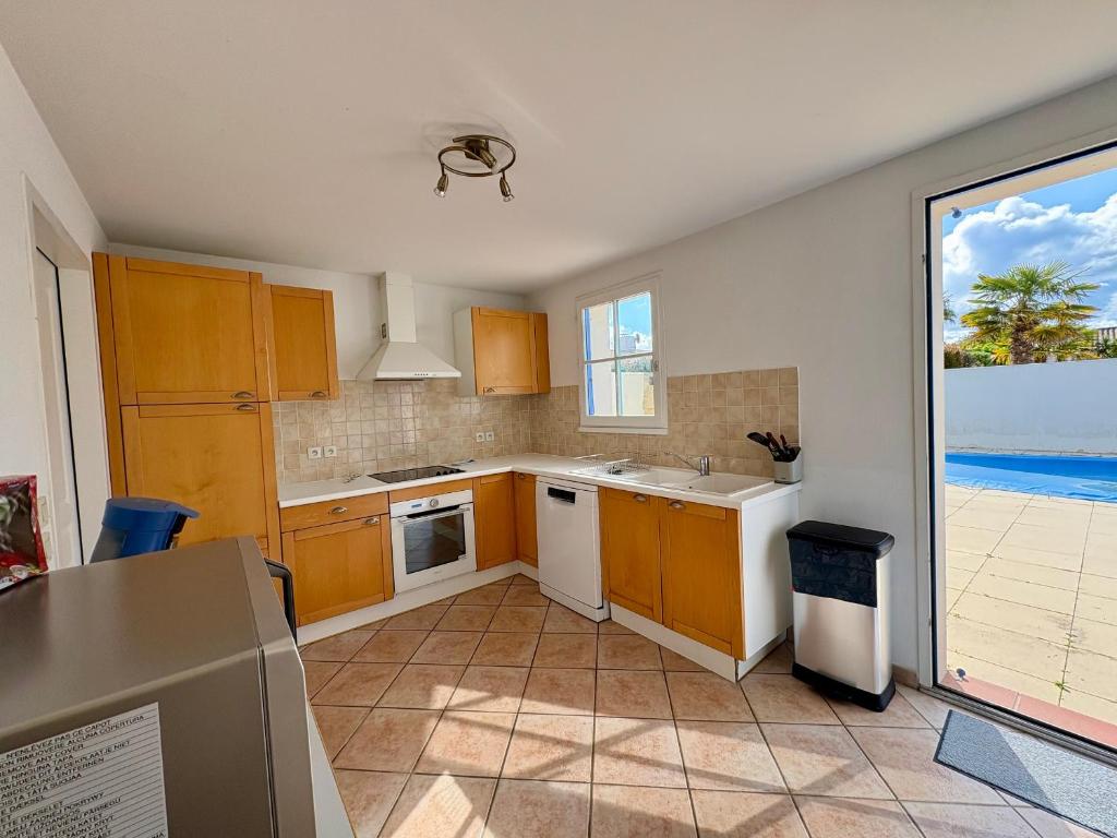 Maison avec piscine privée - 8 pers. - FR-1-323-618 - 4