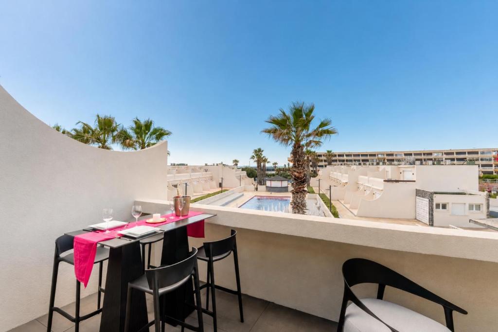 le Velvet Jardin d'Eden Couple Only - vue mer - piscine - garage privé - Village Naturiste - 4