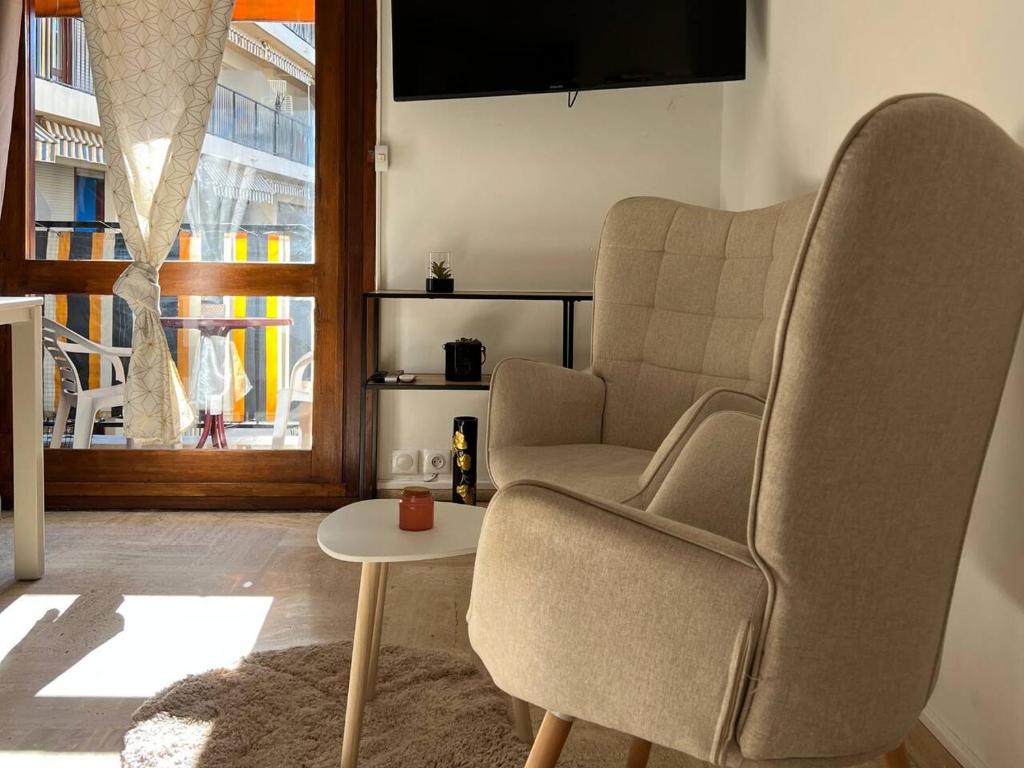 ⭐️ Studio lumineux + balcon ⭐️ 5 min bd Carnot - 3