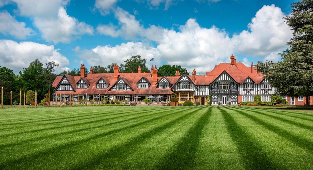 The Village Limits in Woodhall Spa, United Kingdom reviews, price