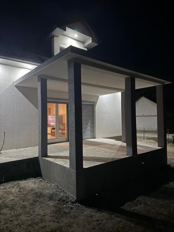 Peace Holiday Home - 2