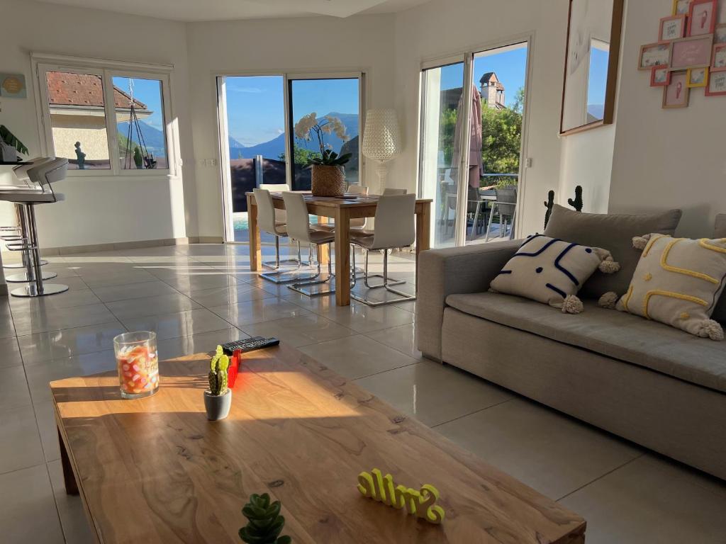 Villa avec piscine à 5 minutes du lac - 3