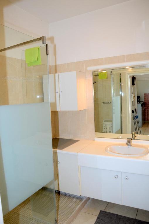 Charmant appartement bord mer dans un grand parc - 3