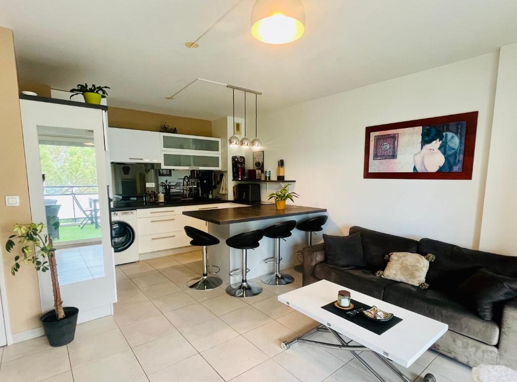 Charmant 2 pièces avec terrasse - 5