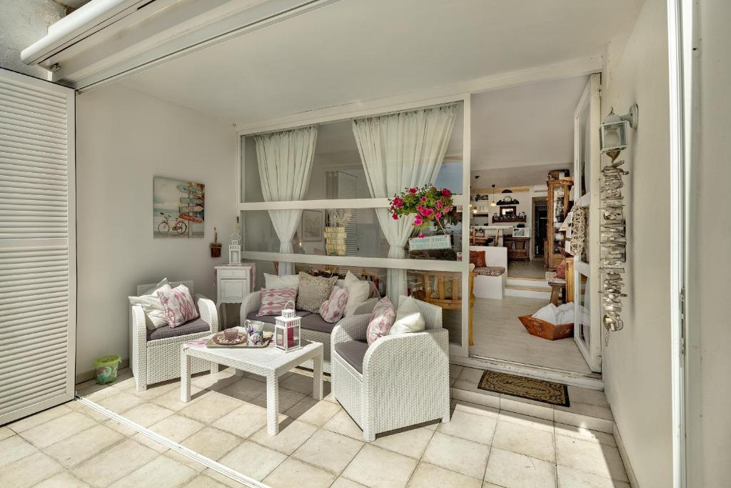2 bedrooms apartment with direct access to the beach CBL5 - 5