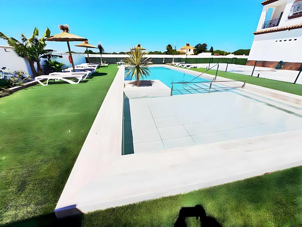 Apartamento con Piscina compartida y Terraza privada - 4