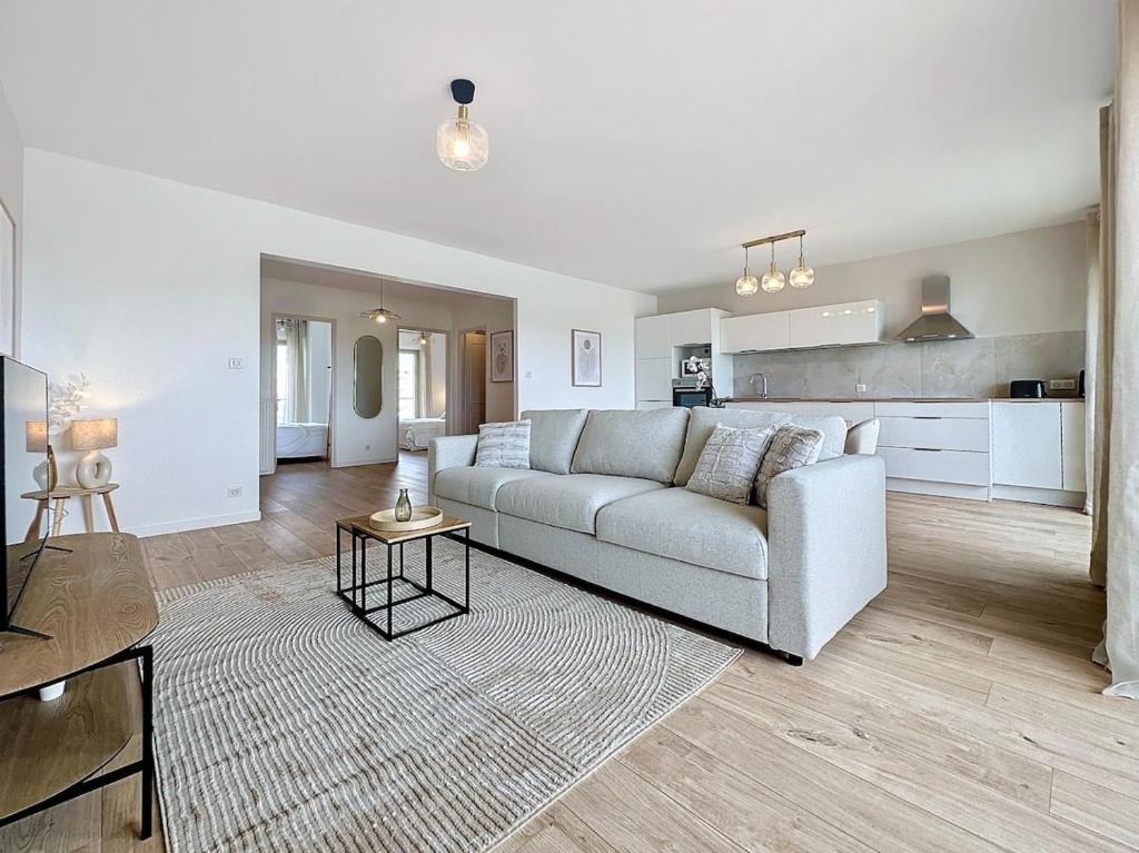 Superbe Appartement 6 personnes - Terrasse vue mer à Antibes - Climatisation - Parking Privé - 1