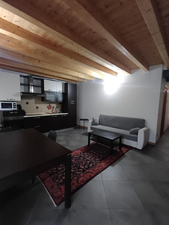 Aryan House B - 3