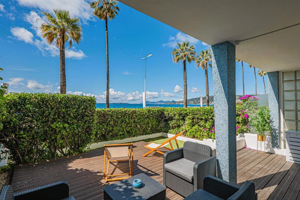 Exclusive Seafront Gem - Direct Beach Access - Terrace - Private parking - 8 people - Juan-les-Pins - 5